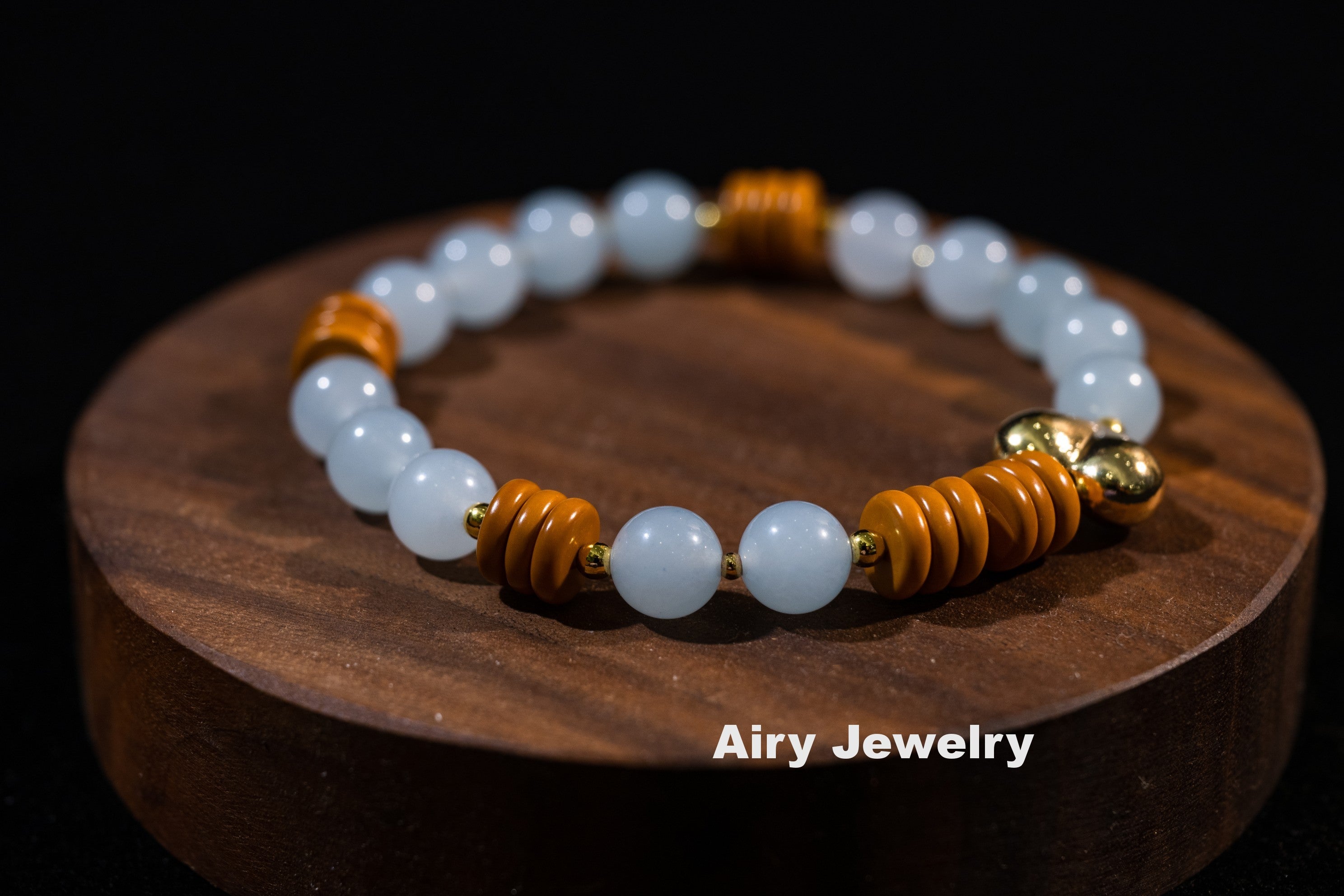 Natural Blue Chalcedony Fashion Bracelet