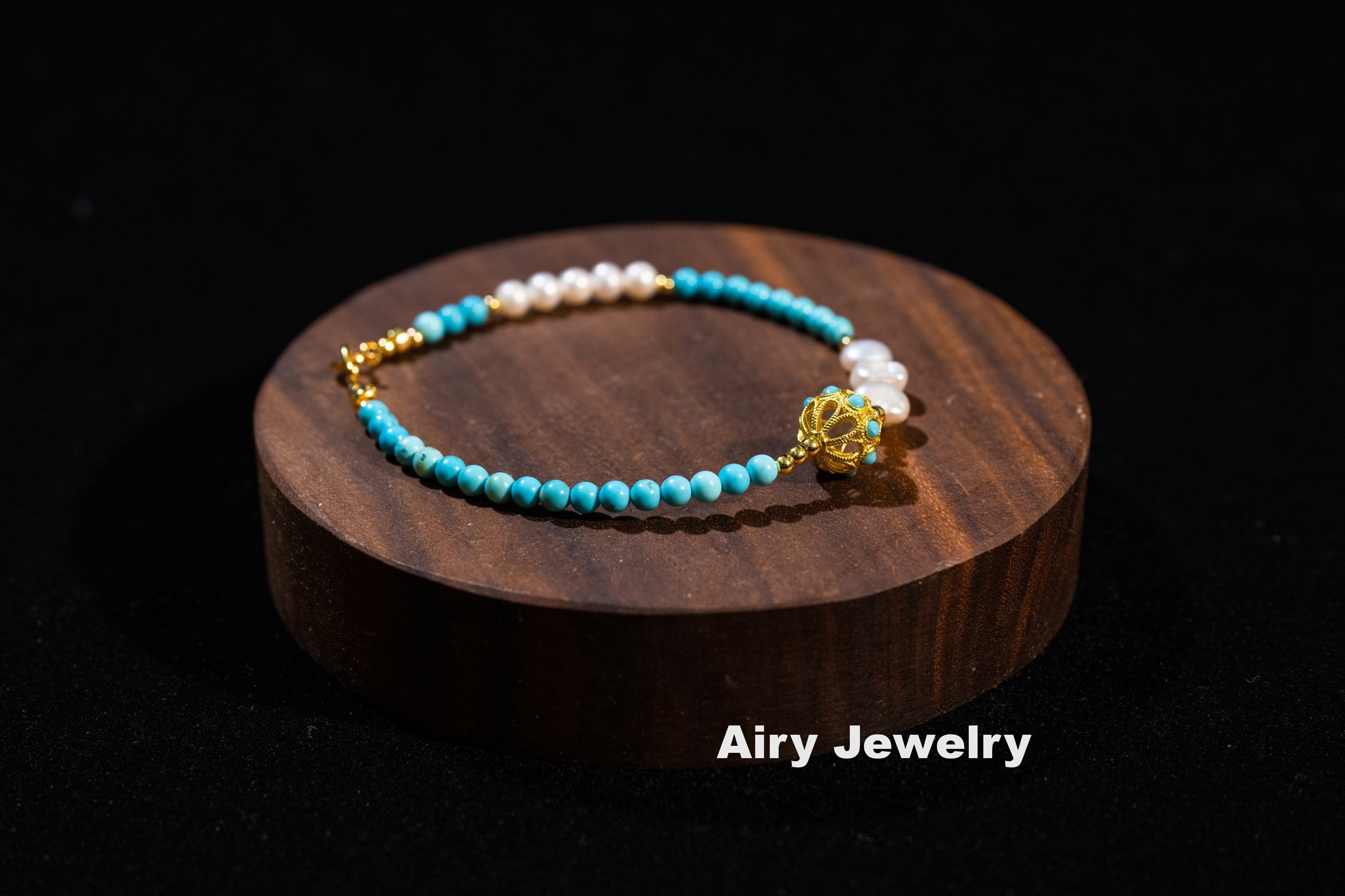 Natural magnesite pearl bracelet